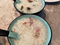 皮蛋瘦肉粥-必胜客(大观天地店)