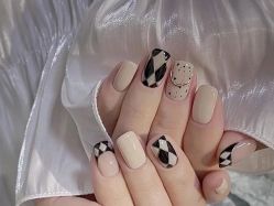 -LILY NAILS美甲美睫