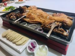 蒙古烤全羊-九十九顶毡房(阜石路店)
