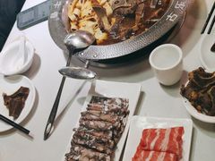 -老王全牛宴·鲜牛肉牛杂火锅(总店)