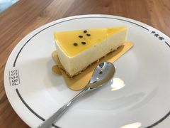 百香果芝士蛋糕-THE PRESS(复旦大学店)