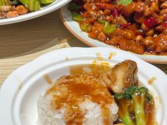 -小船渔村•大连菜•大连焖鱼(黄河路店)