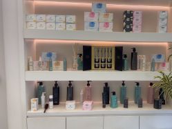 -PE SALON