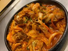 猪肉炒辣白菜-日葵 大阪烧ひまり(仙霞路店)