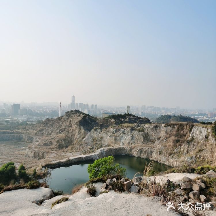 东莞厚街白石山采石场|免费大片场景🌆