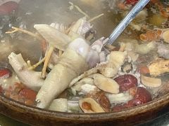 -威邵鸡煲(西华路总店)