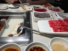-海底捞火锅鲜切牛肉主题店(长寿路店)