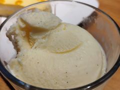 香草味冰淇淋-斗牛士牛排(南京东路店)