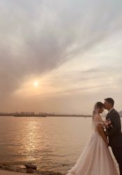 -雪中彩影婚纱摄影·微光艺术中心