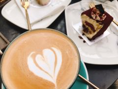 -UNI UNI(环亚凯瑟琳店)