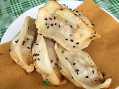 -香山胡记吴江路生煎(灵山路店)