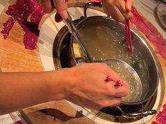 -牛人日志·鲜牛肉骨汤火锅(万科里瑧店)