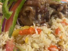 -马尔龙新疆饭店·清真(瑞景店)