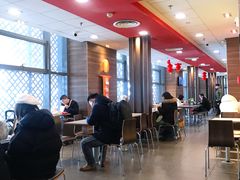 大堂-麦当劳(苏州火车站南广场店)