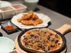 -左庭右院鲜牛肉火锅黑金店(陆家嘴中心店)