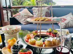 -亚龙湾喜来登·美景台大堂吧