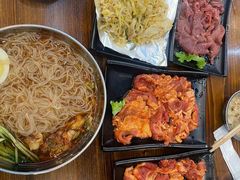 -韩风烤牛肉冷面店