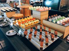 -圣丰索菲特·2 On 988 Café 自助餐厅