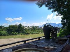 -乌托邦酒吧和餐厅