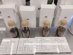 -M Stand(南京紫峰大厦店)