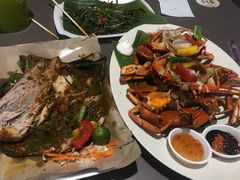 -东海岸人工湖美食村