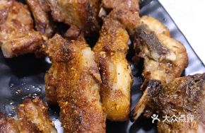 Northeastern Charcoal-Roasted Lamb Ribs
