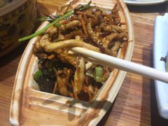 鱼香肉丝-满园烤鸭·春饼(太原街万达店)