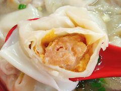 咸蛋黄馄饨-食惠里小笼包面馆(越秀店)