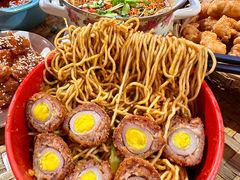 -爆炸头阿姨小四川正宗川味小吃(无任何分店)
