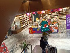 -凤凰国际书城(凤凰广场店)