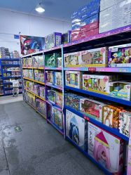 -逝水玩具折扣店