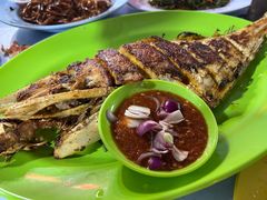 -明记烧鱼美味店