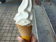-古老冰山特色冰淇淋店(艾提尕尔店)