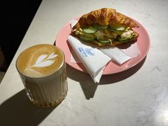 奶香蟹柳三明治-Oasis coffee燕谷咖啡(公信店)
