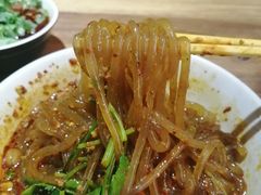 -万记麻辣烫国展总店