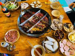 -岗上渣渣老火锅(两路口店)