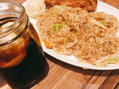 海鲜炒饭配鸡排-玛格萝妮(汇智国际商业中心店)