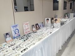 -零度眼镜·宝视友·蔡司依视路(吾悦花街店)