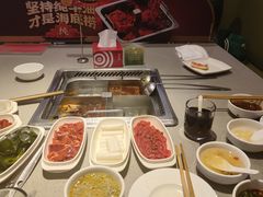 -海底捞火锅(新松江路店)