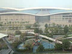 -深圳国际会展中心希尔顿酒店(前海华发冰雪世界店)