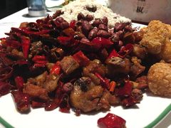 撒椒辣子鸡-撒椒·四川江湖菜(大族广场店)