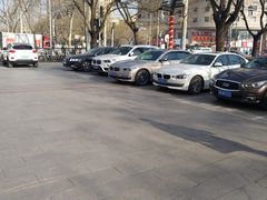 -甘家口大厦-停车场