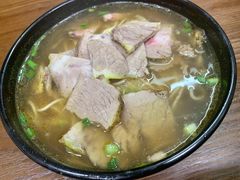 咖喱牛肉面-万寿斋(山阴路店)