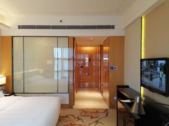 -广州天河希尔顿酒店