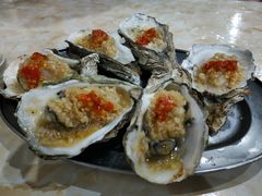 -蚝哥花姐湛江烤生蚝(美丽湾市场店)
