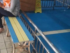 -小海豚国际游泳培训中心(浦东源深体育中心店)