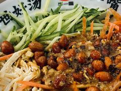 -牛一嘴·兰州牛肉面·大盘鸡(财富中心店)