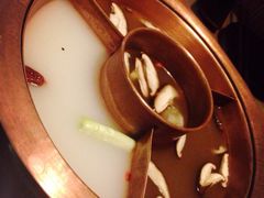 -滇釜火锅·能喝汤的火锅(车公庄店)