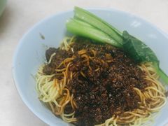 -颂记牛肉粉