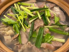 -胡须佬鸡煲四季火锅店(石厦西村直营店)